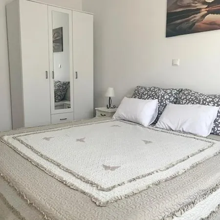 Appartamento *new Apartment* Petra